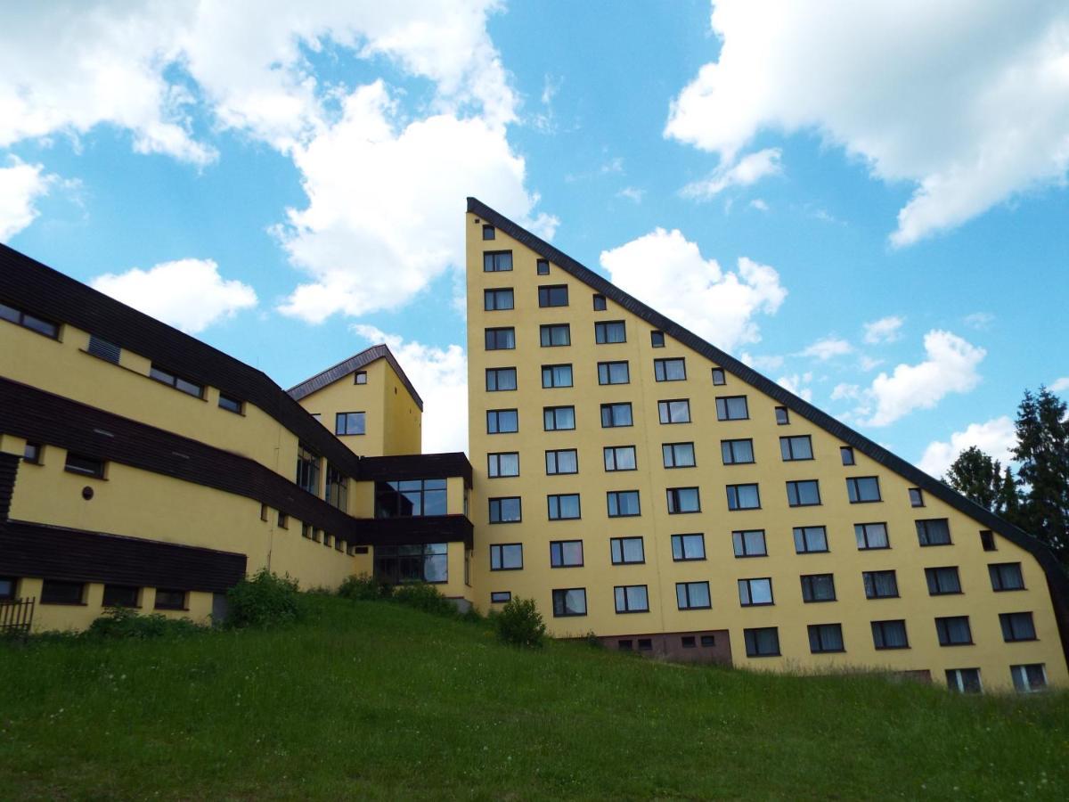 Horsky Hotel Jelenovska S Bazenem V Cene Valašské Klobouky Εξωτερικό φωτογραφία