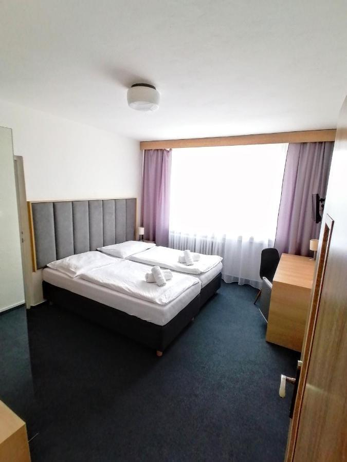 Horsky Hotel Jelenovska S Bazenem V Cene Valašské Klobouky Εξωτερικό φωτογραφία
