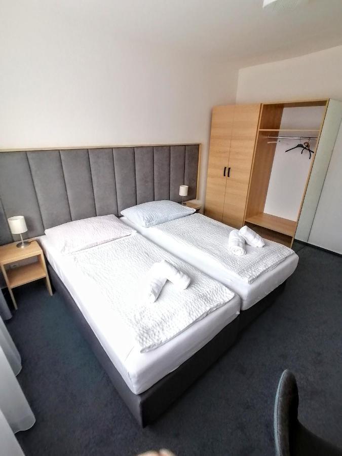 Horsky Hotel Jelenovska S Bazenem V Cene Valašské Klobouky Εξωτερικό φωτογραφία