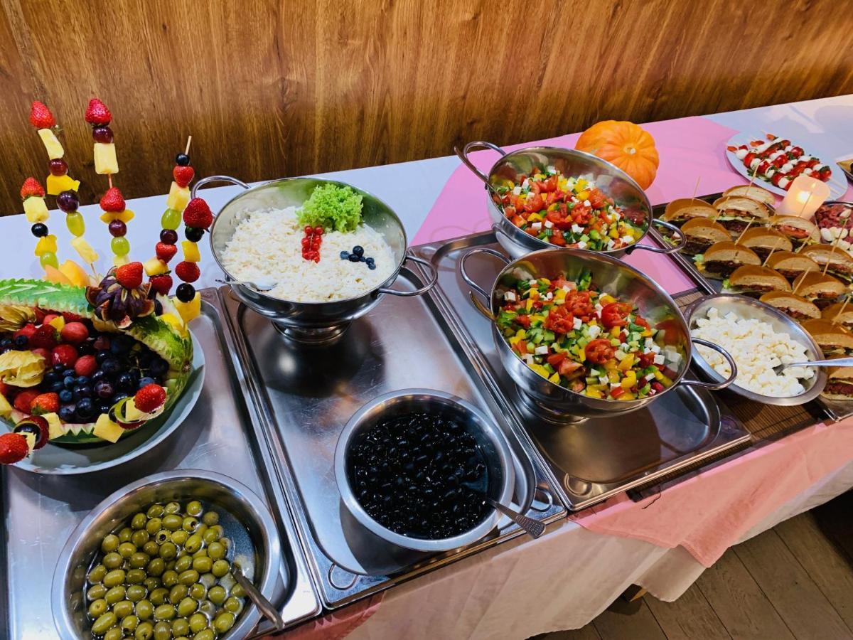 Horsky Hotel Jelenovska S Bazenem V Cene Valašské Klobouky Εξωτερικό φωτογραφία