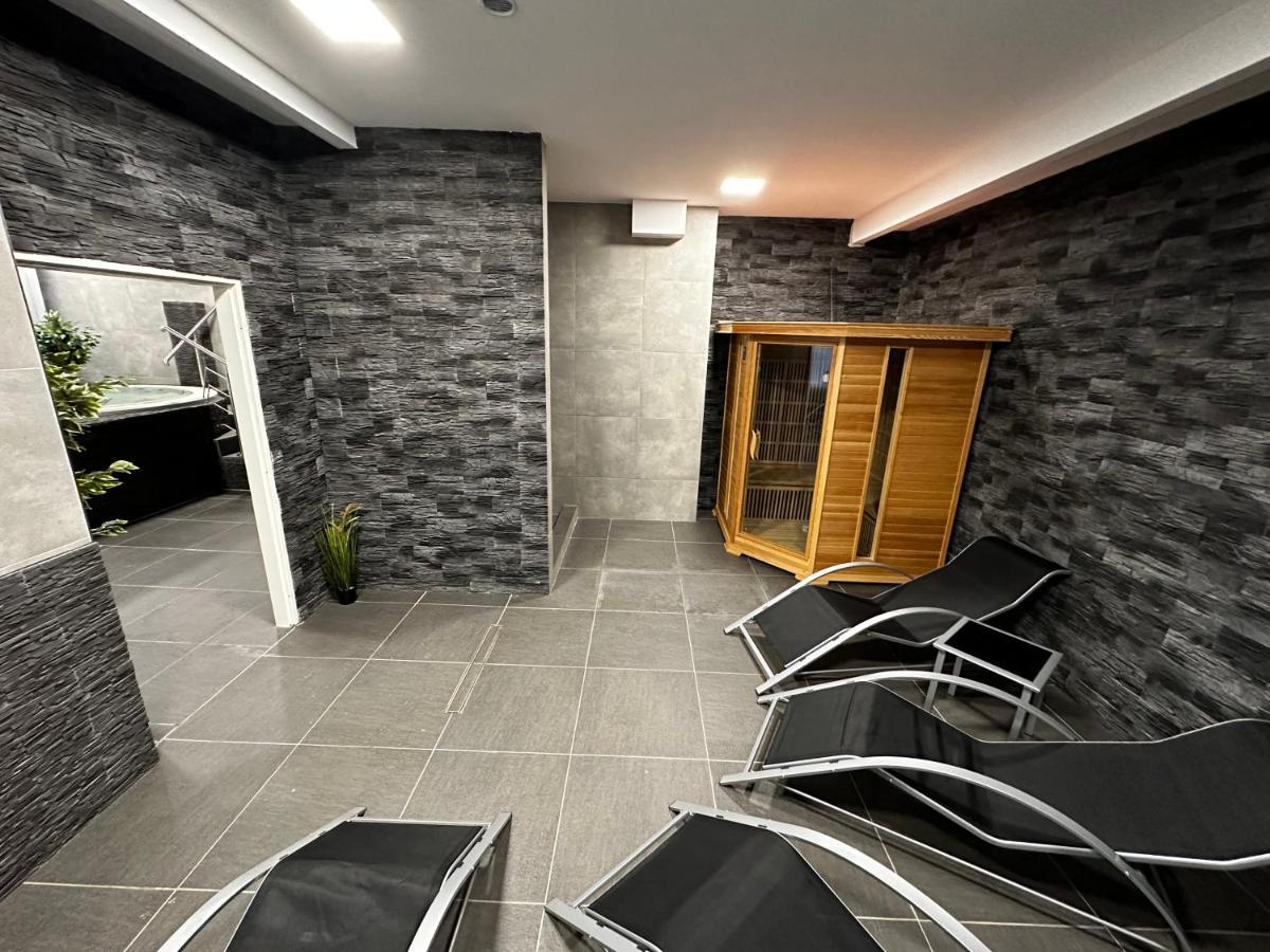 Horsky Hotel Jelenovska S Bazenem V Cene Valašské Klobouky Εξωτερικό φωτογραφία