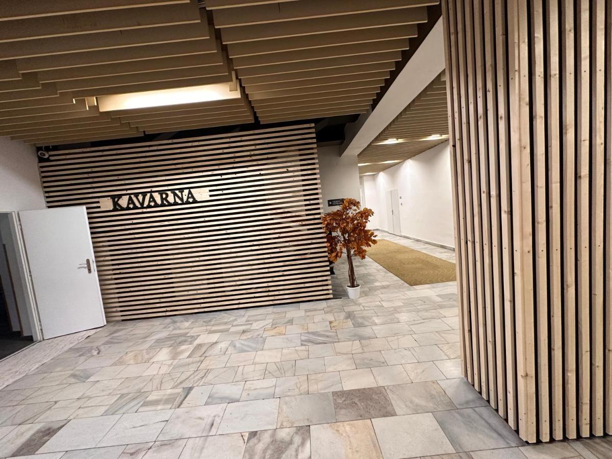 Horsky Hotel Jelenovska S Bazenem V Cene Valašské Klobouky Εξωτερικό φωτογραφία