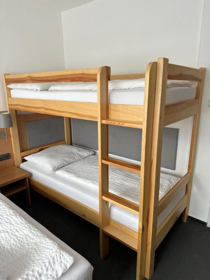 Horsky Hotel Jelenovska S Bazenem V Cene Valašské Klobouky Εξωτερικό φωτογραφία