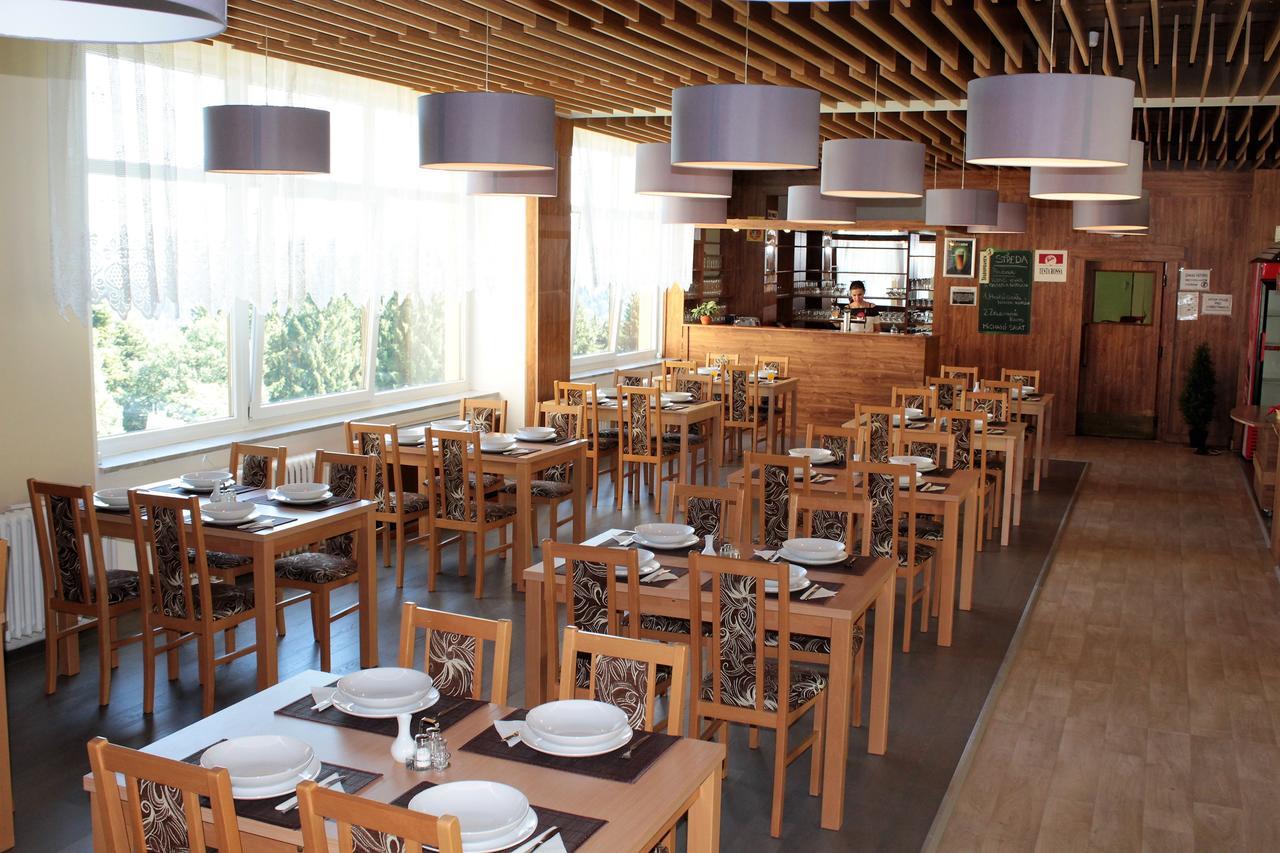 Horsky Hotel Jelenovska S Bazenem V Cene Valašské Klobouky Εξωτερικό φωτογραφία