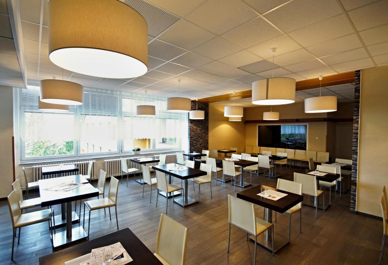 Horsky Hotel Jelenovska S Bazenem V Cene Valašské Klobouky Εξωτερικό φωτογραφία