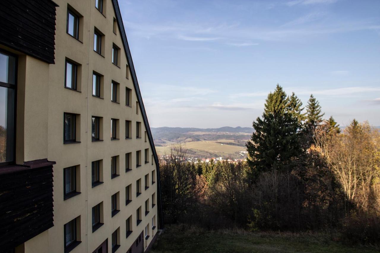 Horsky Hotel Jelenovska S Bazenem V Cene Valašské Klobouky Εξωτερικό φωτογραφία